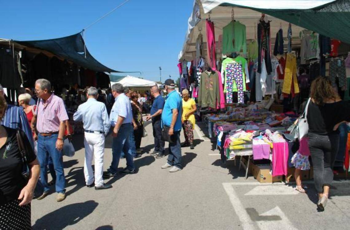Ambulanti,  un altro stop sui canoni  Ma la crisi resta