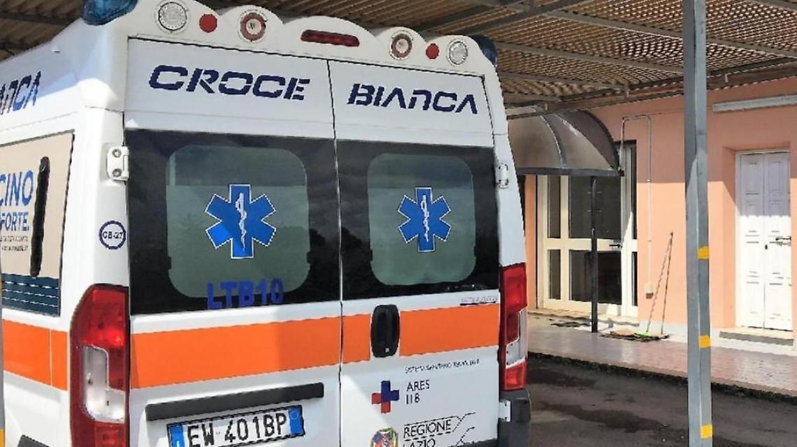 Covid, infermieri del 118 nel limbo: ancora in attesa dei vaccini