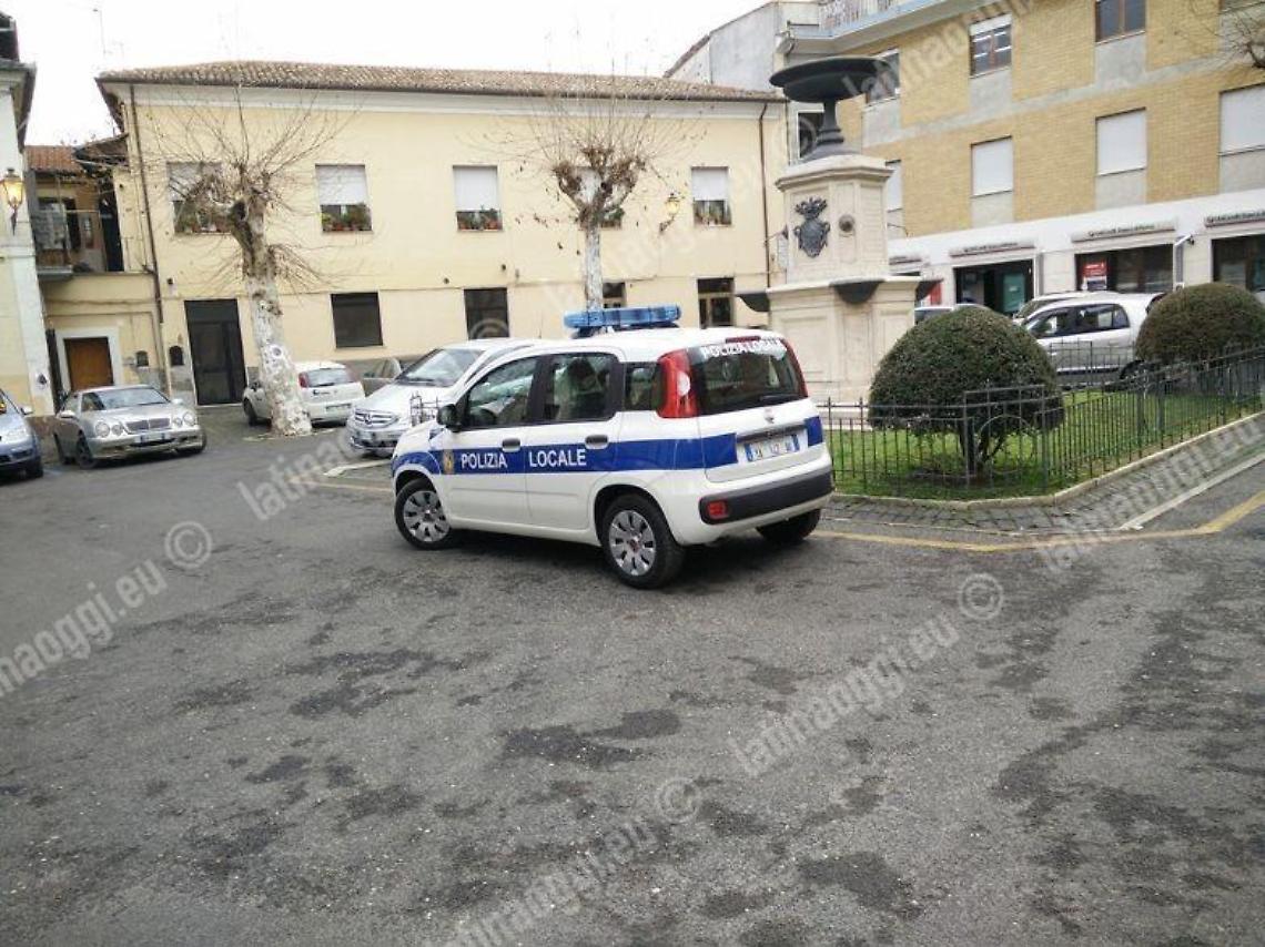 Vigilessa aggredita da un automobilista per un parcheggi