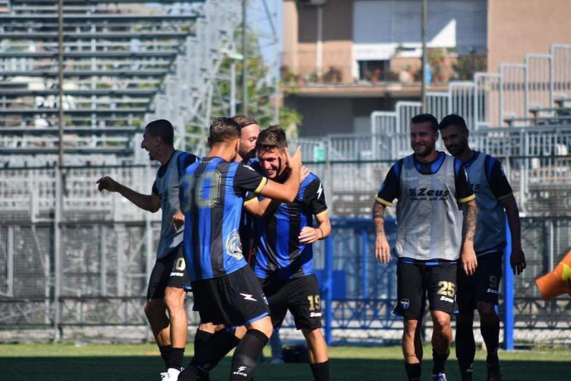 Il Latina fa suo il derby con l'Insieme Formia, ora la Nocerina ai play off