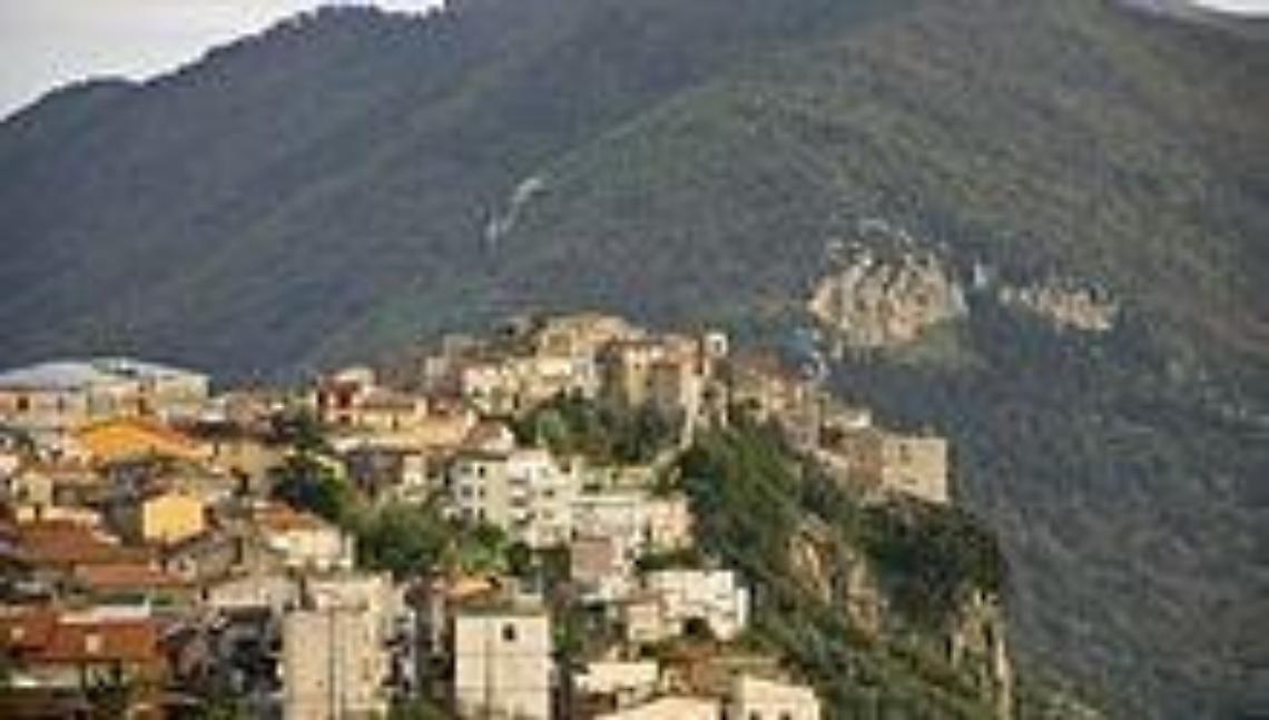 Un paese lepino festeggia: "Siamo covid free"