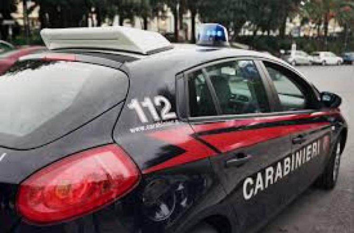Esame per la patente con l'auricolare, denunciato un 38enne