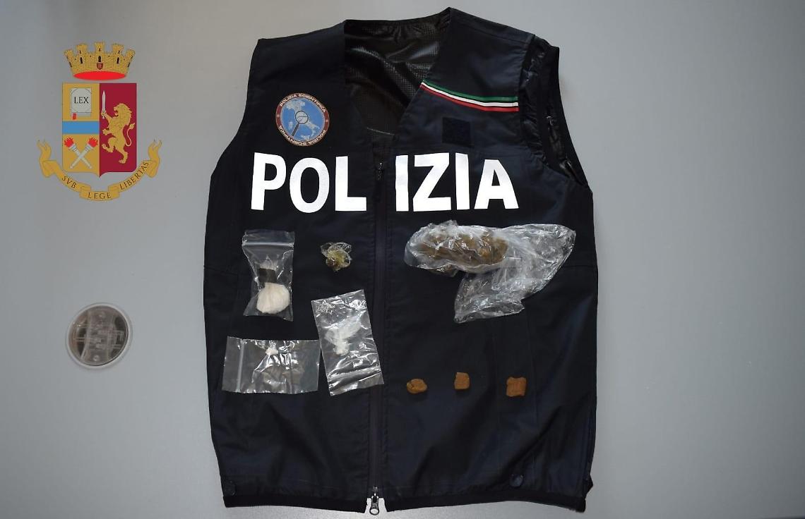 Spacciavano in centro, due pusher nei guai