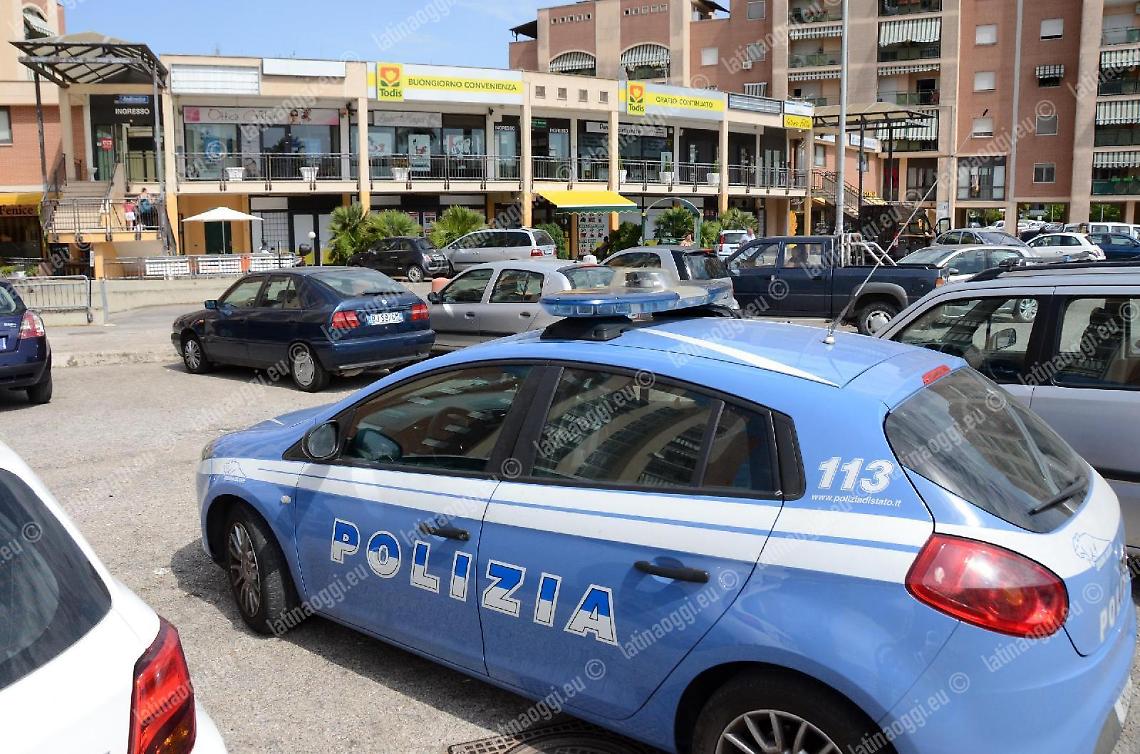Incursione dei ladri nel supermercato Fuga con gli incassi della cassaforte