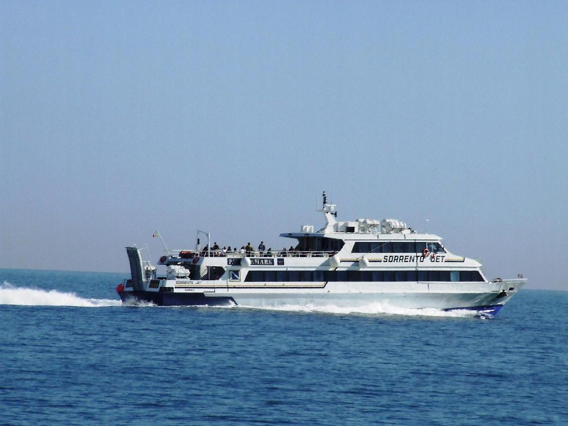 Terracina - Ponza: due collegamenti straordinari per domenica