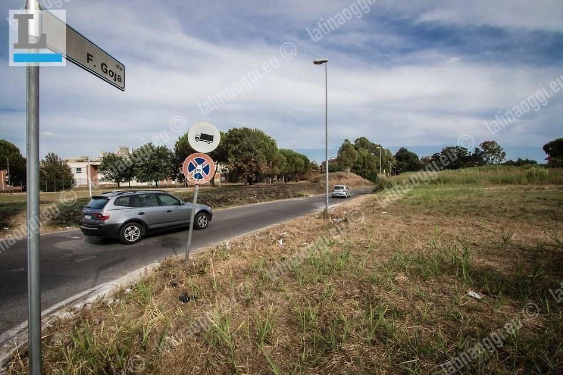 Beni confiscati, consegnato il cantiere dell'area verde di via Goya