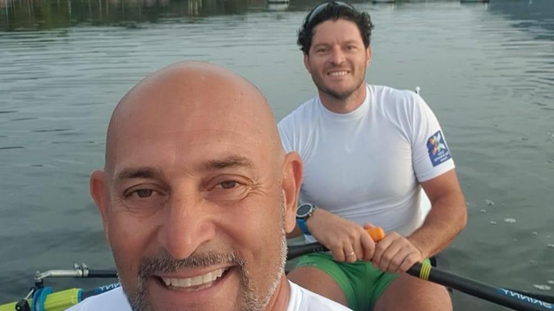 Sabaudia, Tizzano e Battisti remano insieme per una mattinata sul lago di Paola