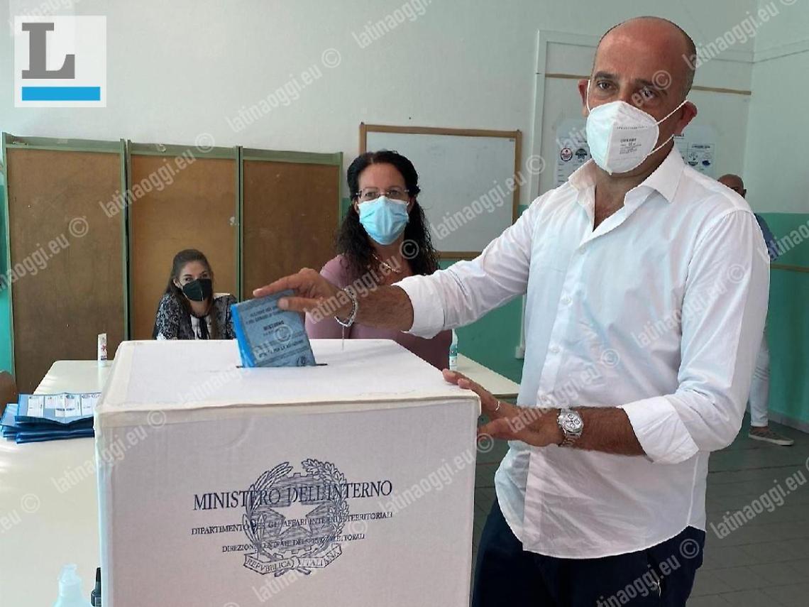 Elezioni a Minturno, Gerardo Stefanelli confermato sindaco