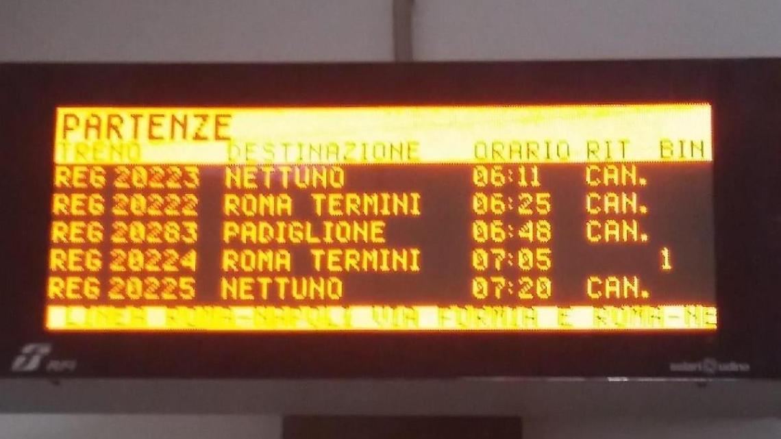 Fulmine sulla Roma-Nettuno, linea bloccata. Ripristino previsto l'8 ottobre