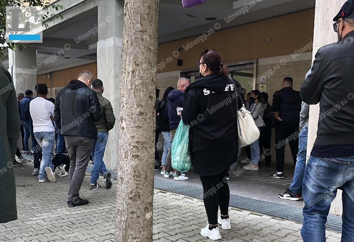 Covid, tamponi triplicati in tutto il territorio e code senza fine