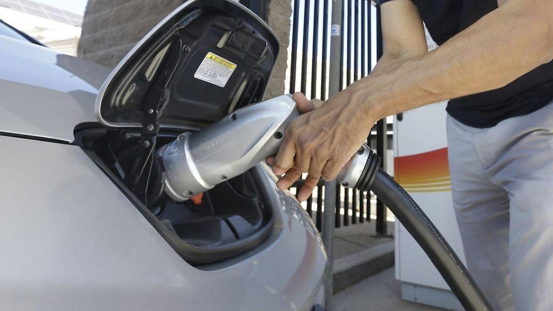 Veicoli elettrici e ibridi, la Regione riapre il bando per l'acquisto