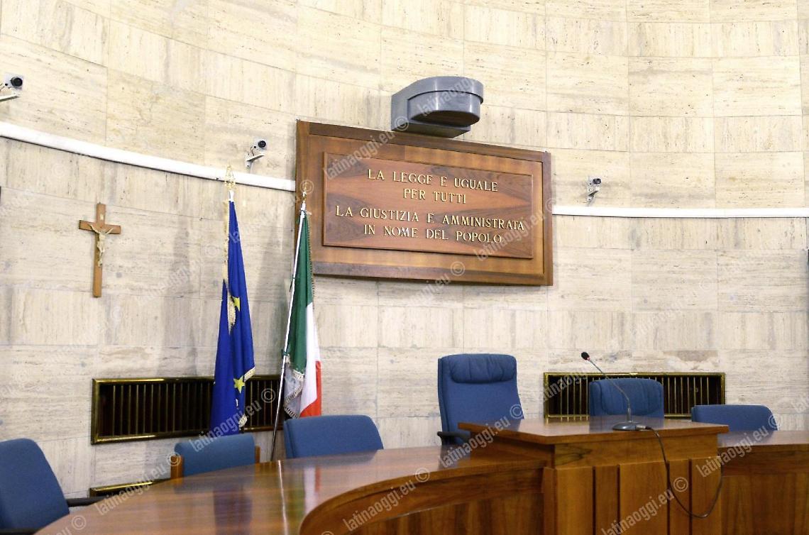 Stupro di gruppo su una 20enne, rimessi in libertà i due indiani