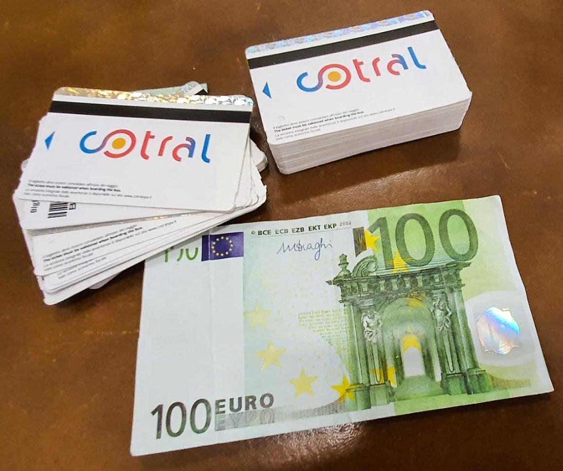 Pagava con banconote false e tornava a casa con la merce e il resto: denunciato