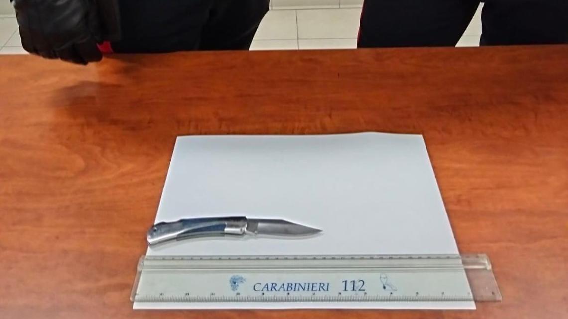 Accoltellato, 60enne in ospedale. Arrestato chi lo ha ferito