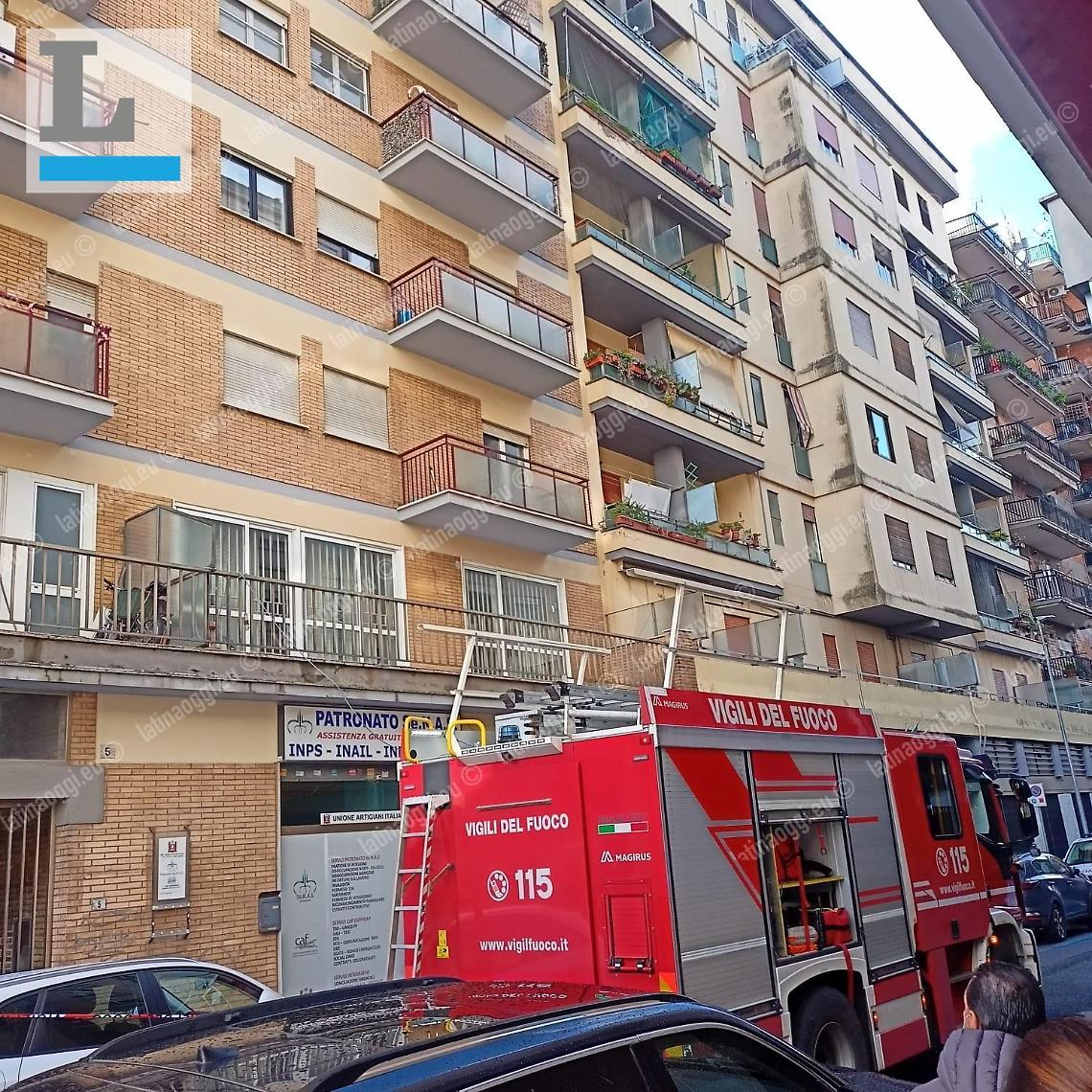 Trovato morto in casa, tragedia in via Eroi del Lavoro