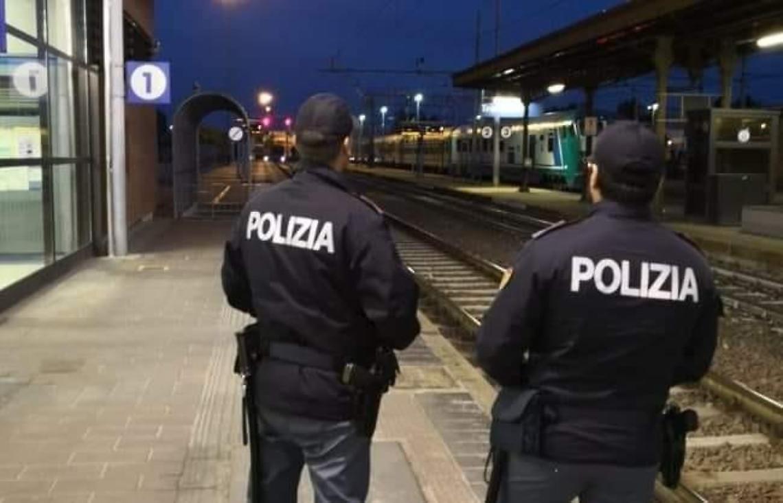 Giovane travolto dal treno tra Itri e Formia. Indagini in corso