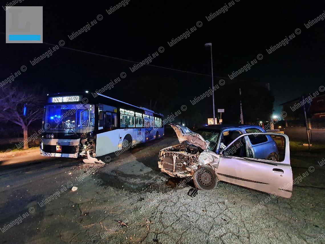Incidente mortale in via Congiunte Destre, telecamere spente sull'autobus