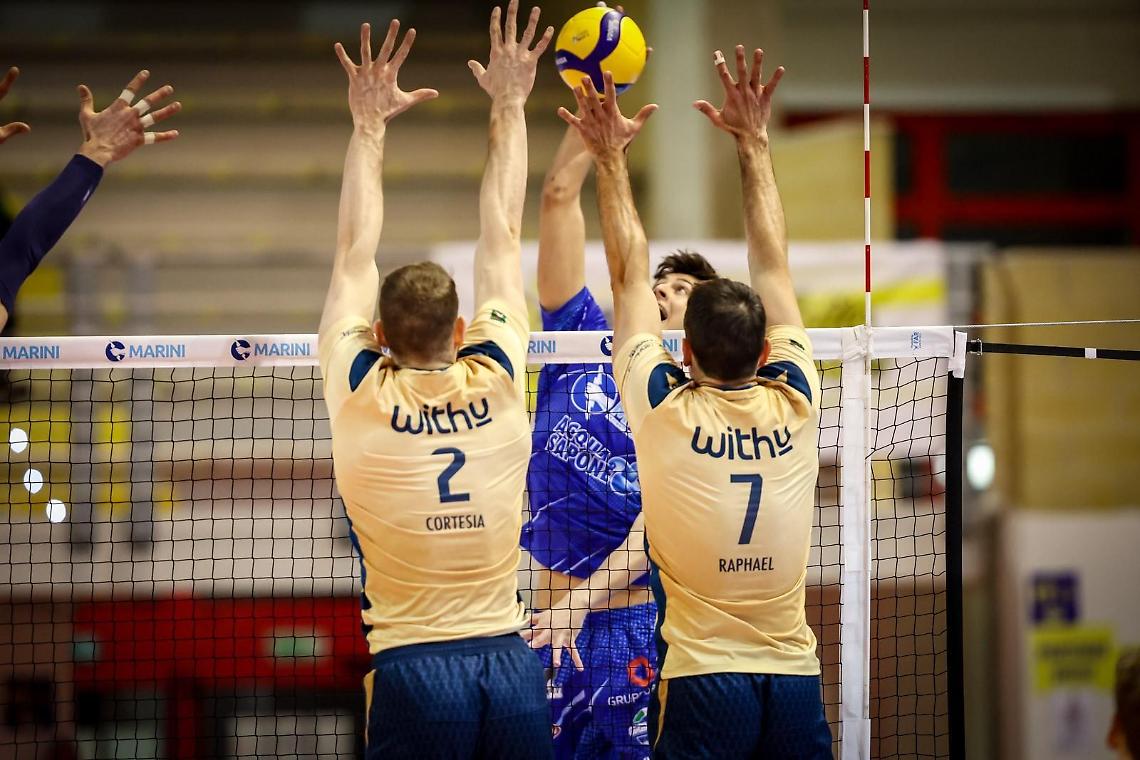 La Top Volley Cisterna sconfitta tra le mura amiche da Verona