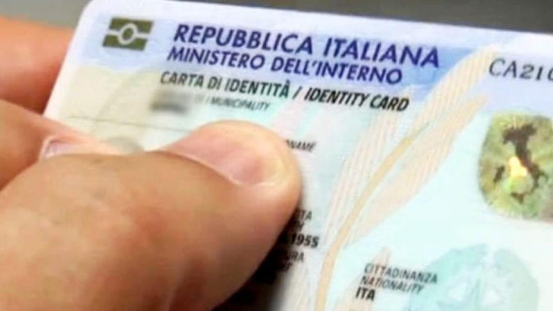 Di Cocco: "Mesi per una carta d'identità, Anagrafe al collasso"
