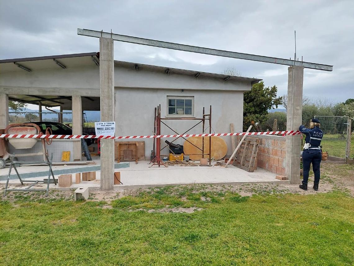 Casa abusiva sul litorale di Terracina, scattano i sigilli