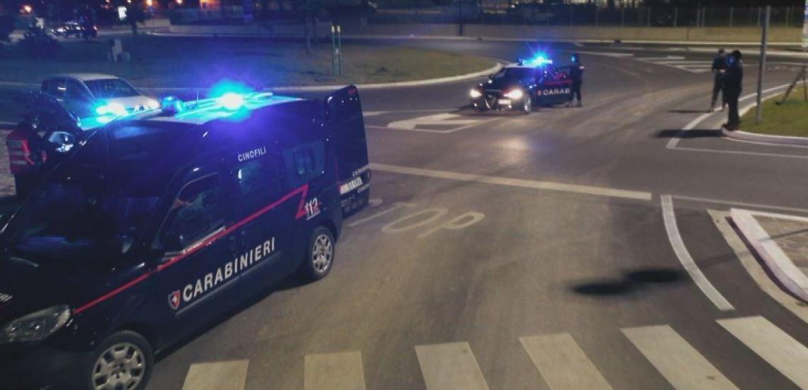 Girava con un lampeggiante della polizia, denunciato un 60enne