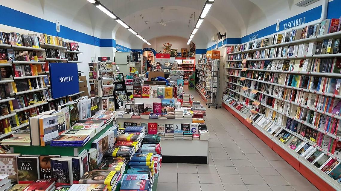 Una nuova libreria Mondadori Bookstore a Cisterna. Inaugurazione con Pupi Avati