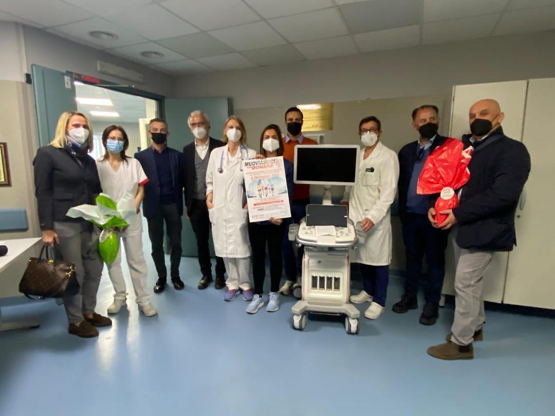 Donato al reparto di ematologia del Goretti un ecografo di ultima generazione