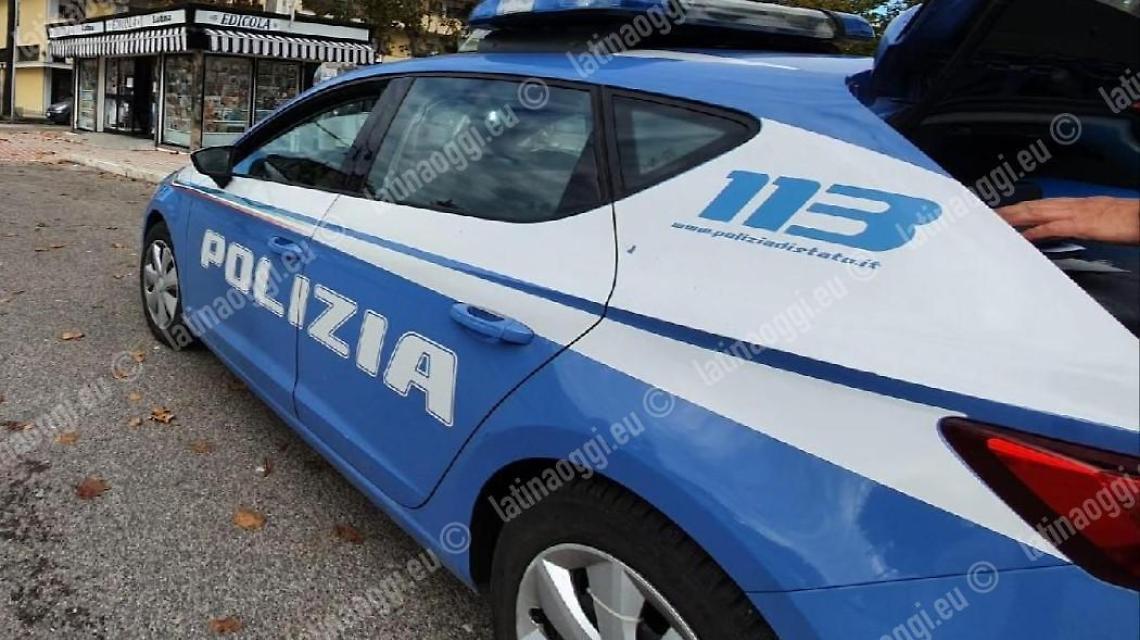 Sorpreso a rubare i portafogli in uno spogliatoio, arrestato