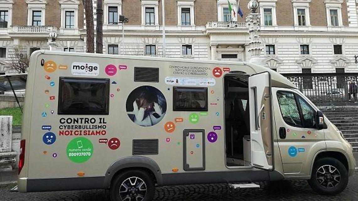 Latina, rubato in via Ezio il camper contro il bullismo