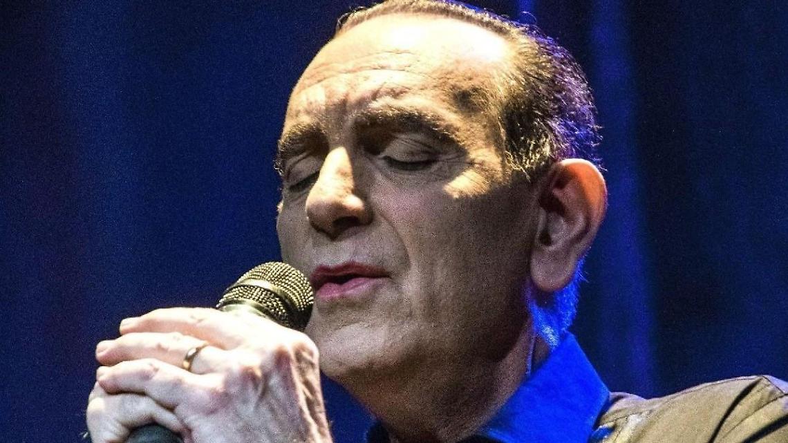 È morto l'attore e cantante Gennaro Cannavacciuolo, latinense d'adozione