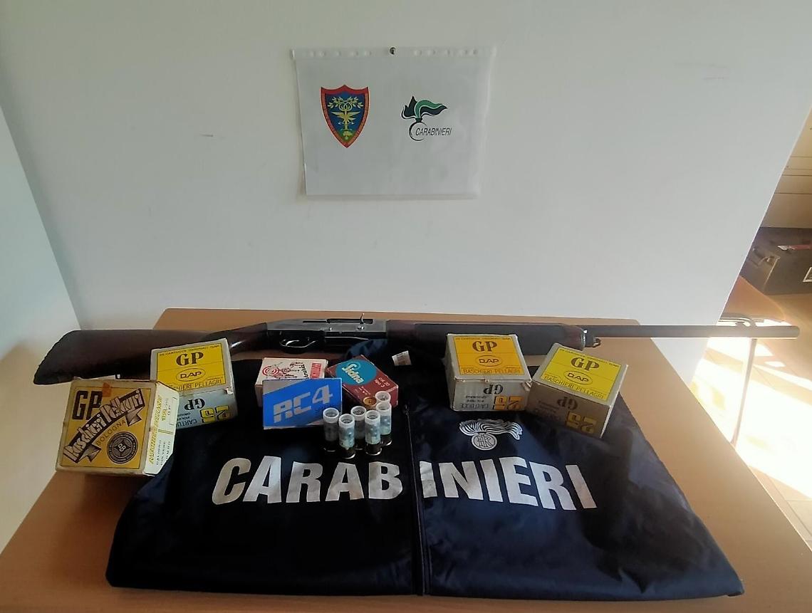 Bracconiere recidivo sull'isola di Palmarola: nei guai un uomo del posto