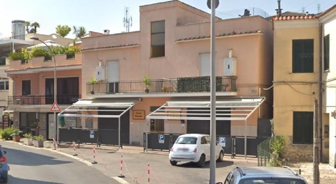 Minorenne massacrato di botte dal branco, indagini serrate