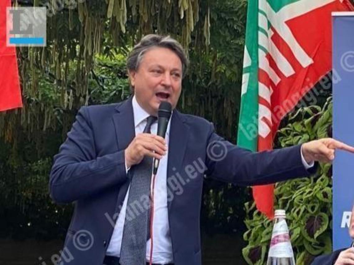 Forza Italia pianifica la campagna per le Regionali: il sogno Fazzone