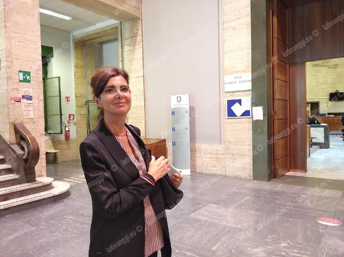 Laura Boldrini in tribunale: a Latina clima ostile, saluti romani e gridavano Duce
