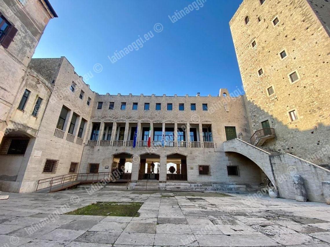 Terracina, danno le dimissioni 14 consiglieri comunali