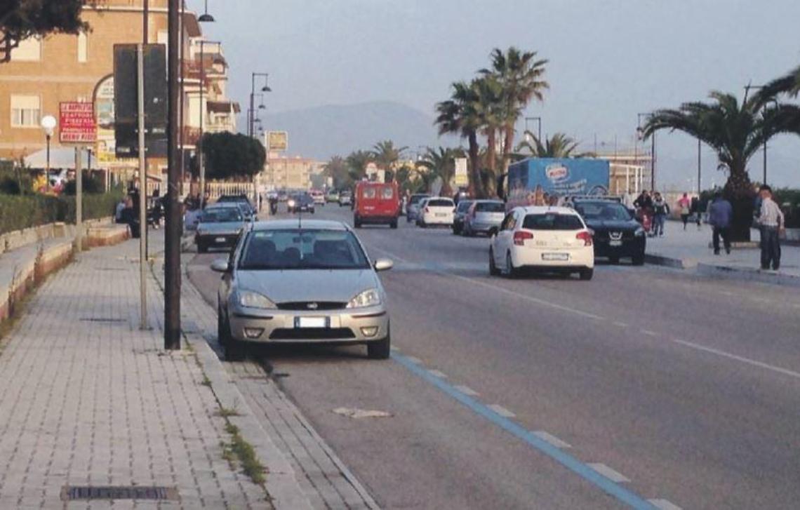 "Accerchiato da dieci persone, ho temuto il peggio". Il racconto dell'aggressione