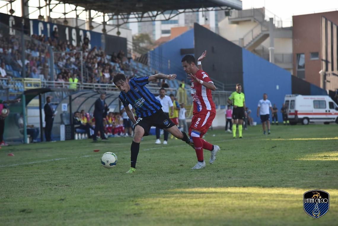 Tegola sul Latina Calcio, Tessiore finisce sotto i ferri