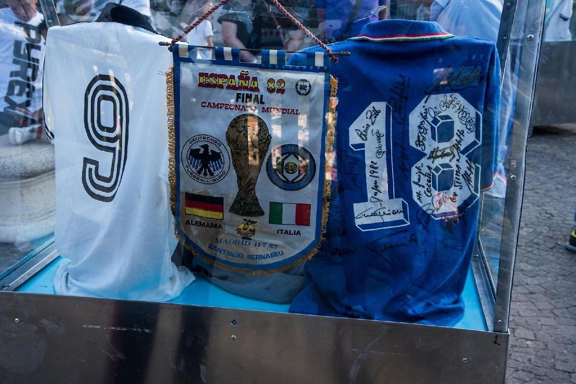 Rubata la maglietta di Spillo Altobelli della finale mondiale contro la Germania