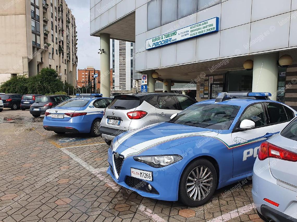 Ai domiciliari, va a LatinaFiori e rapina un uomo: arrestato un 20enne
