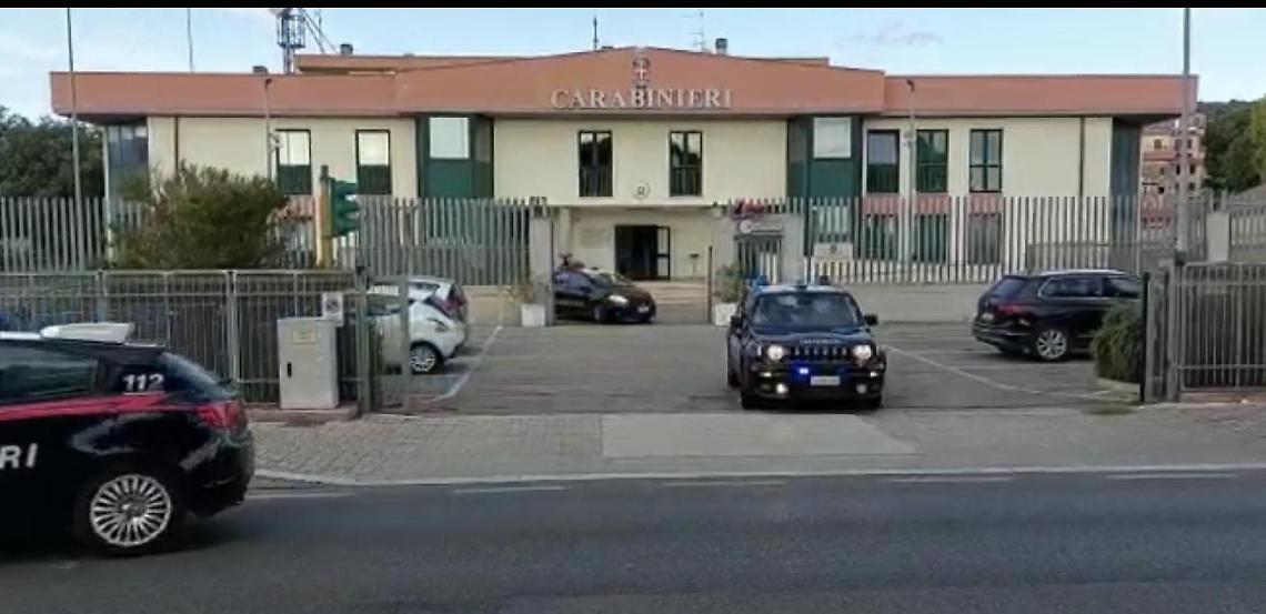 Ragazzo gay aggredito e insultato, 4 arresti