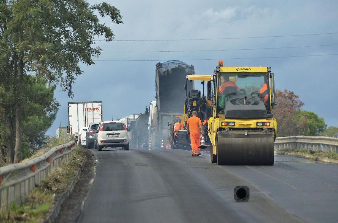 Pontina, terminati i lavori sulle barriere spartitraffico