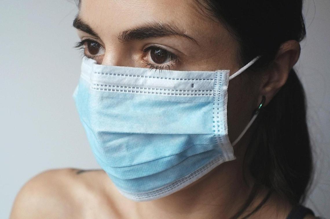 Covid, D'Amato: "Nel Lazio prorogato obbligo mascherina in ospedali e Rsa"