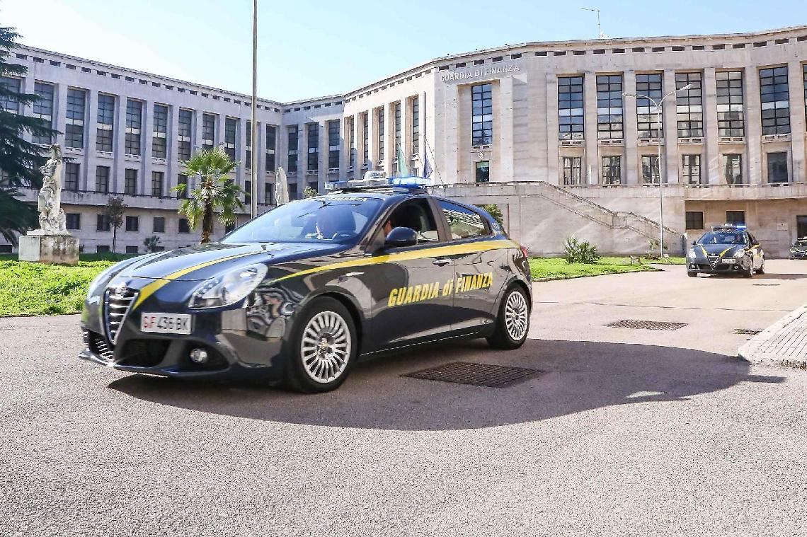 Maxi evasione fiscale da 800 mila euro degli stabilimenti balneari