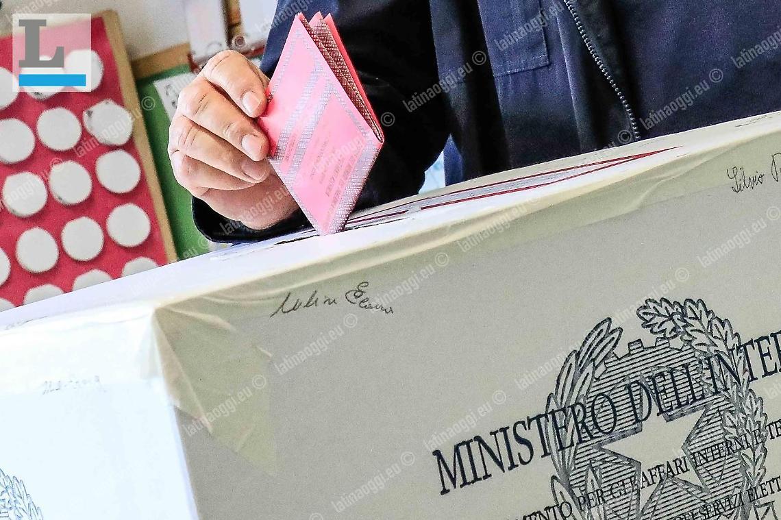 Regione Lazio, elezioni: i primi sondaggi premiano il centrodestra