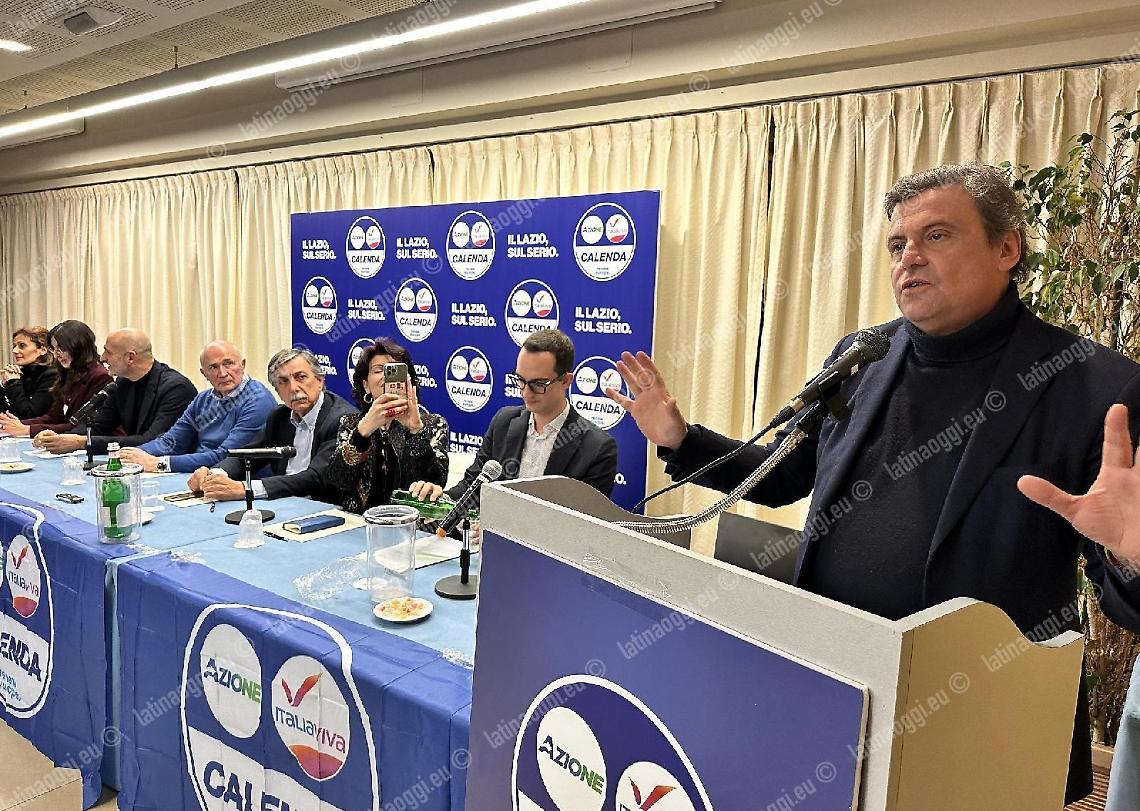 Calenda: "Gli elettori scelgano il candidato migliore. Ossia D'Amato"