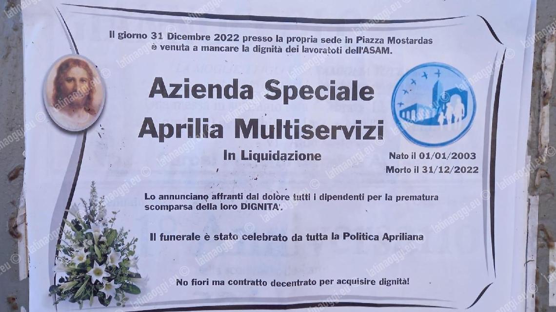 Manifesti funebri contro la Multiservizi per l'assenza del contratto decentrato