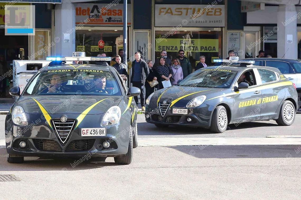 Favori per collaborare nello spaccio in corsia