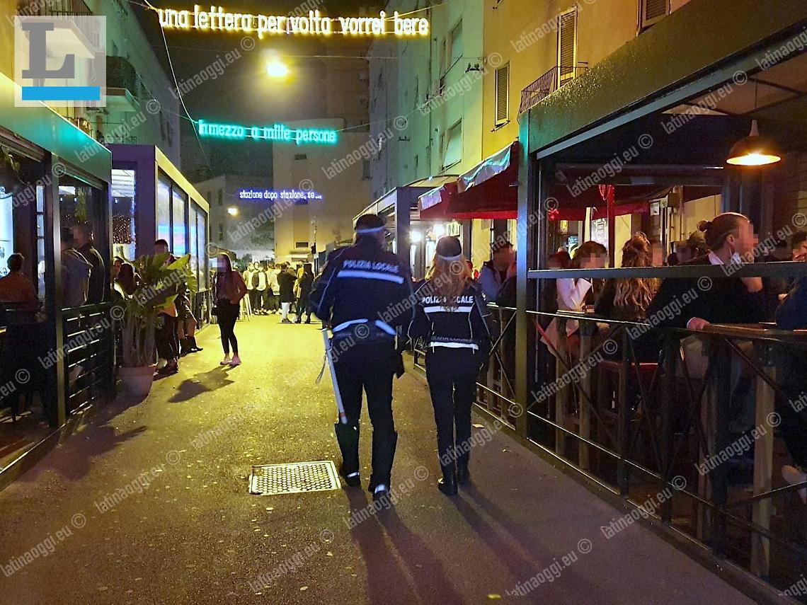 Controlli e sanzioni della Polizia Locale nella zona dei pub: stop alla musica