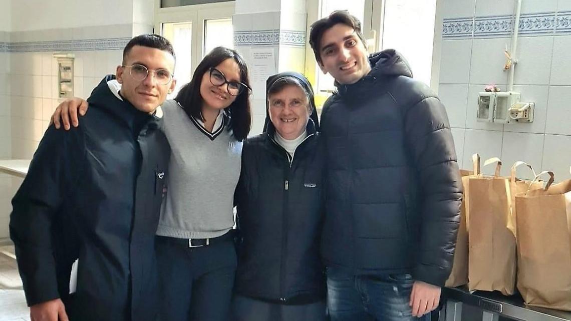 McDonald's e Fondazione Ronald McDonald donano 333 pasti caldi a settimana