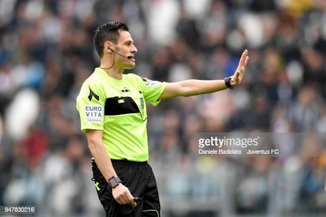 L'arbitro Mariani di Aprilia dirigerà Barcellona - Manchester United
